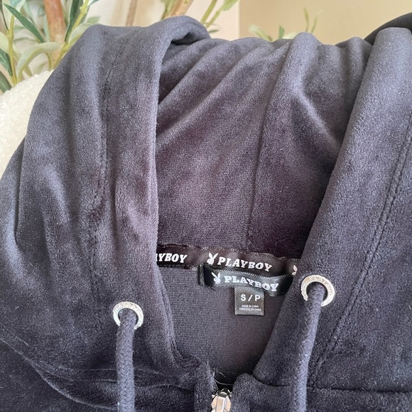 Y2K PLAYBOY Black Velour Hoodie - Picture 5 of 5